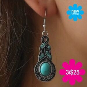 🌸3/$25 Blue stone oval drop earrings | 2.5”L